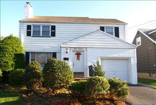 Single Family Home for Sale, ListingId:14251683, location: 800 SUMMIT Hackensack 07601