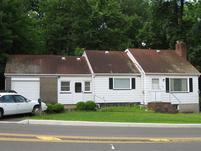745 TOTOWA RD