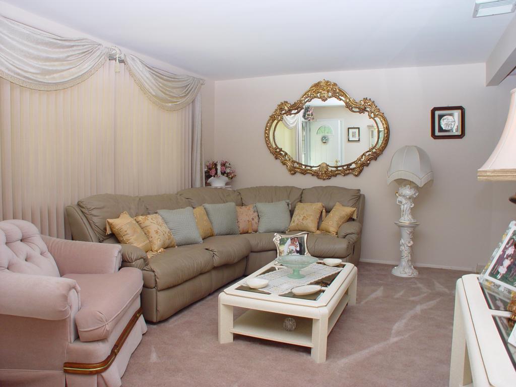 MLS #/Web ID: 2697576