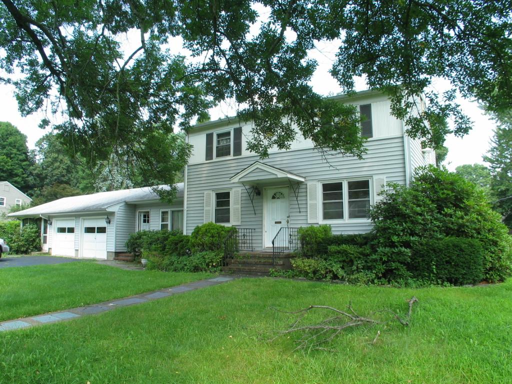 Single Family Home for Sale, ListingId:13893502, location: 209 ISLAND RD Mahwah 07430