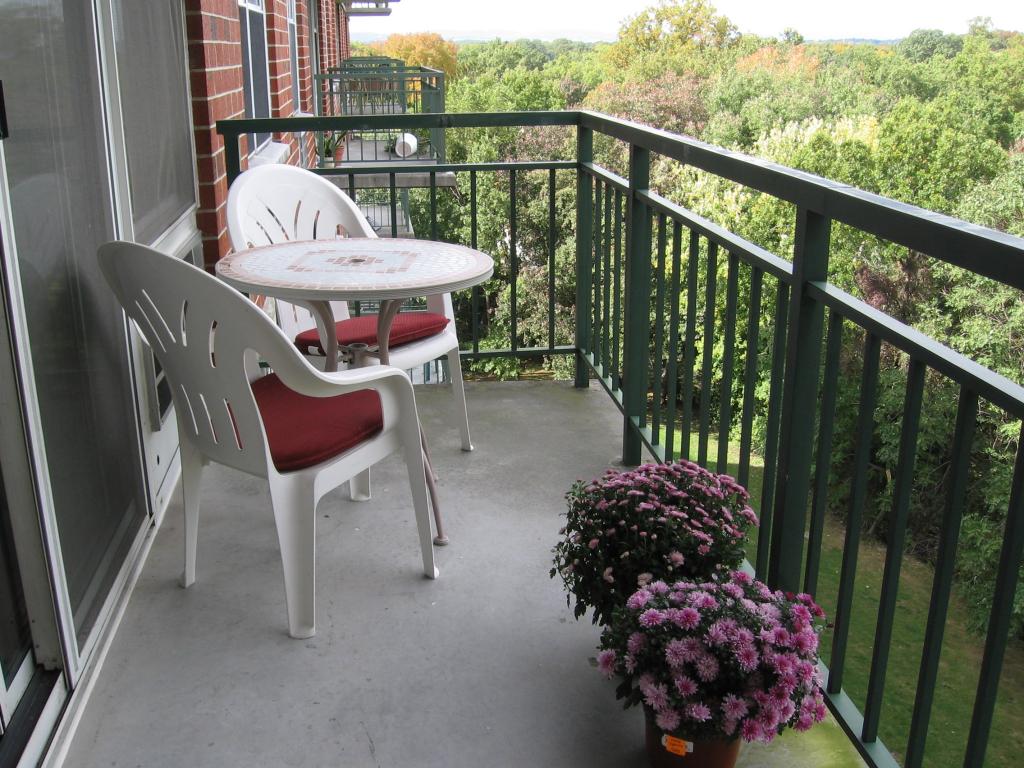 MLS #/Web ID: 2715976