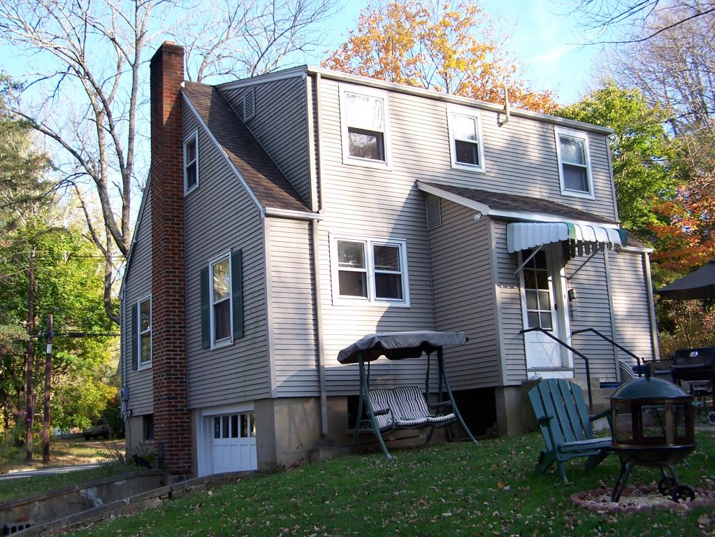 MLS #/Web ID: 2722776