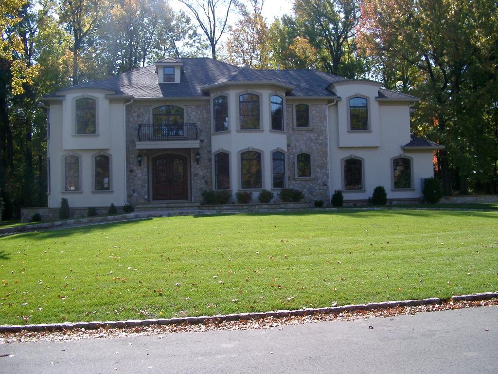 22 FAR HILLS RD
