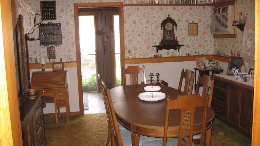 MLS #/Web ID: 2724276