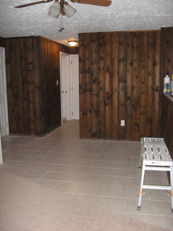 15 LEE DR
