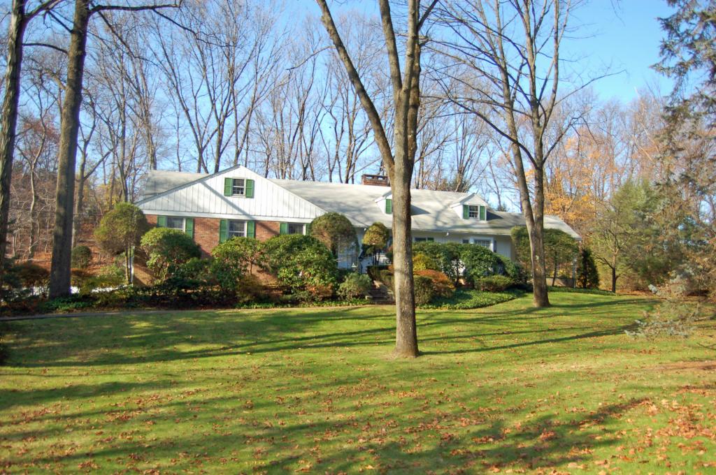 MLS #/Web ID: 2729676