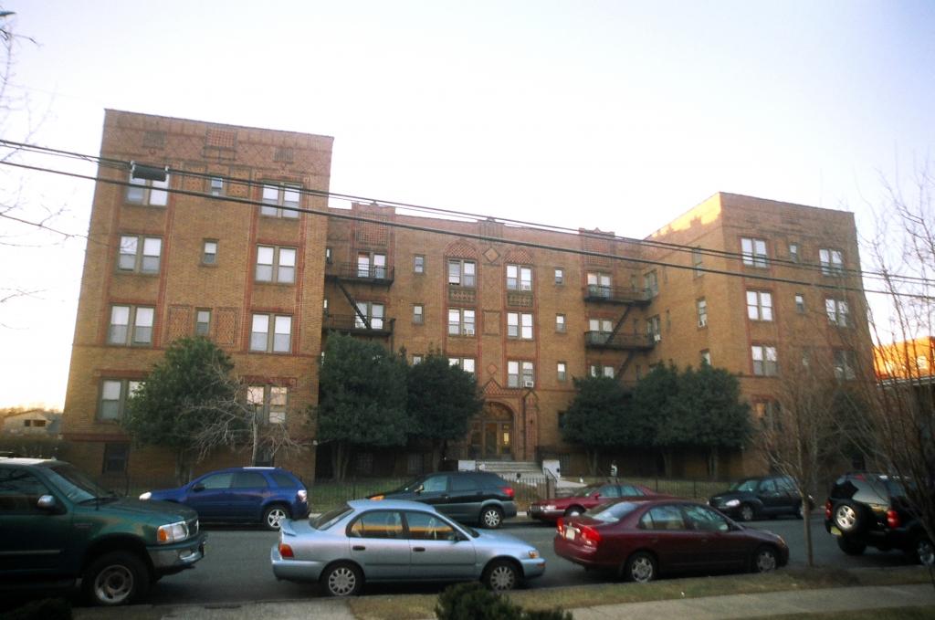 433 Lincoln Avenue