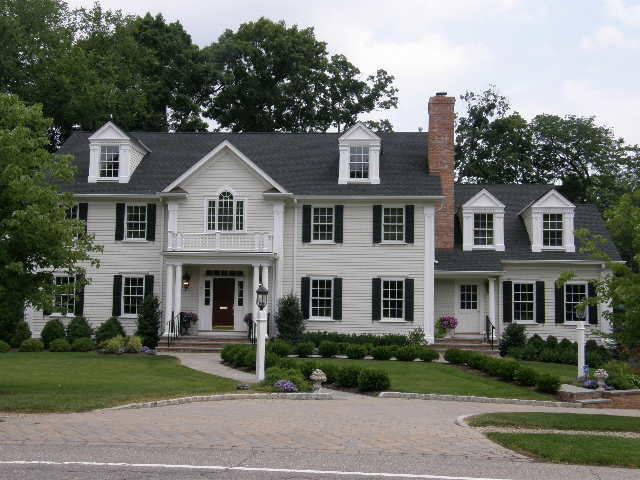 241 WOODLAND RD