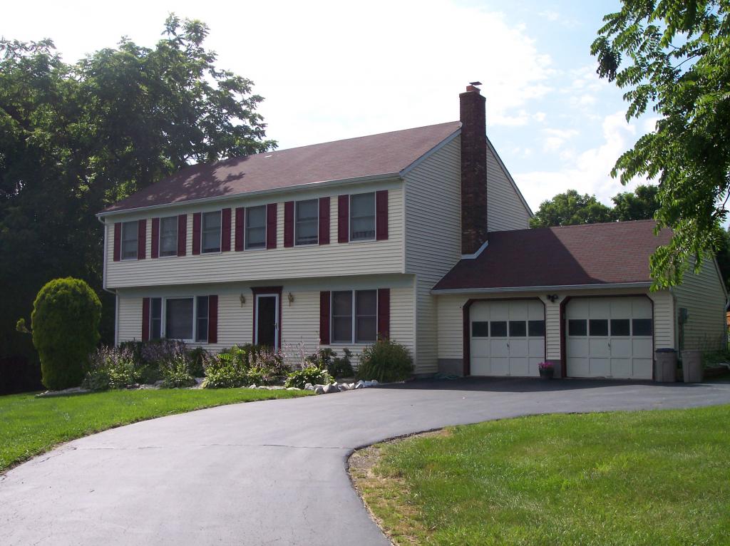 MLS #/Web ID: 2697777