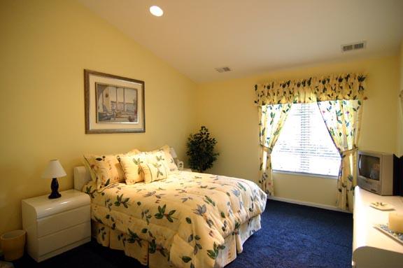 MLS #/Web ID: 2705677