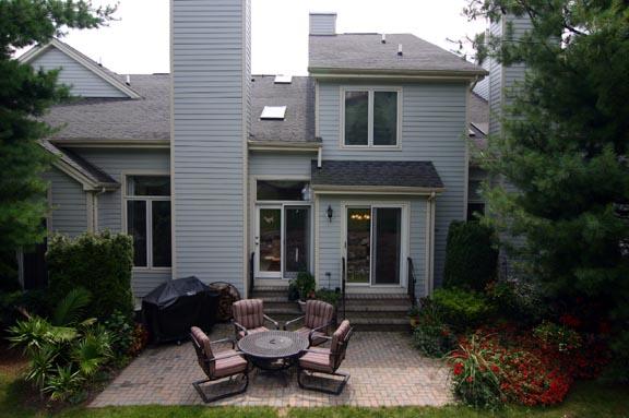 MLS #/Web ID: 2705677