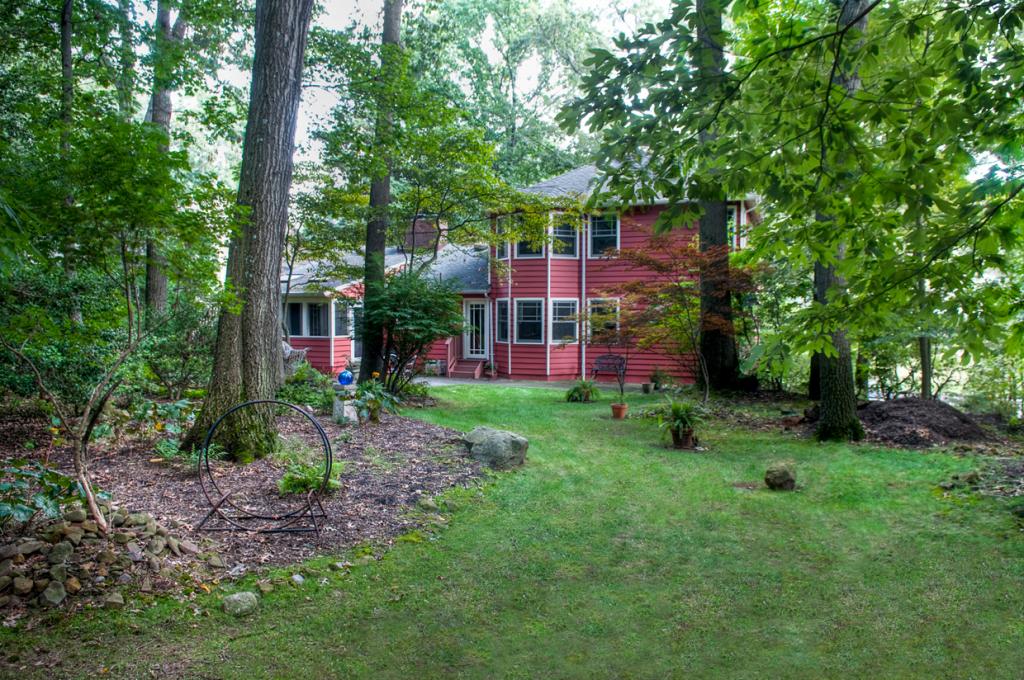 374 HARTSHORN DRIVE