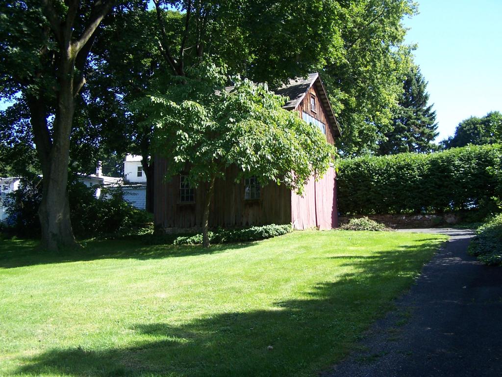 MLS #/Web ID: 2710877