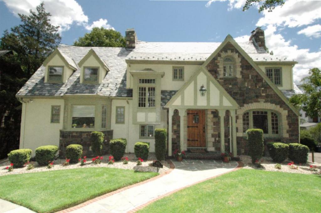 152 WYOMING AVE