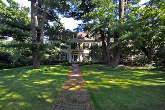 MLS #/Web ID: 2713977
