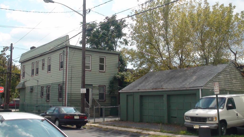 MLS #/Web ID: 2717977