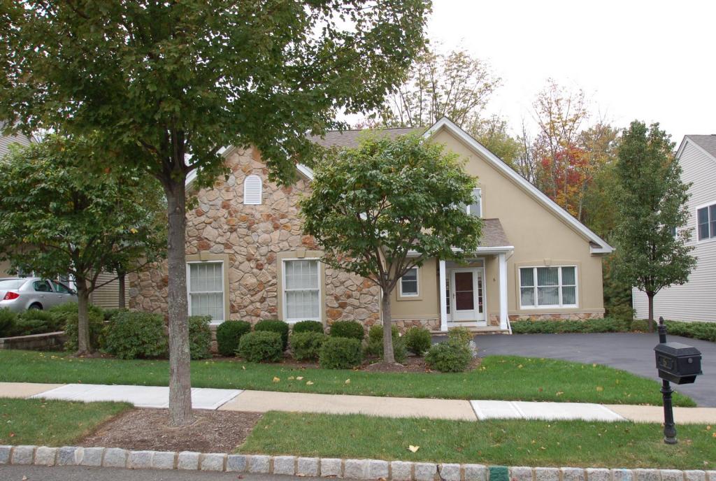 6 IRONWOOD RD