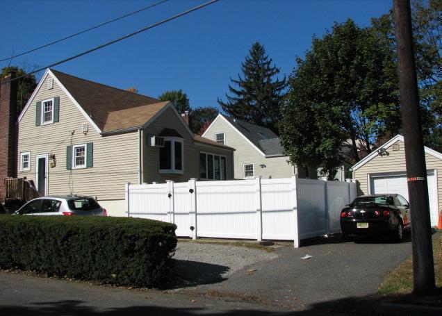 71 ROOSEVELT AVE