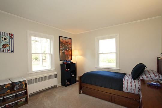 10 WHITE BIRCH DRIVE