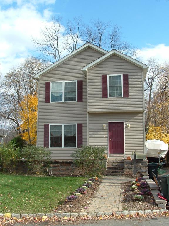 11 ALLEN PL