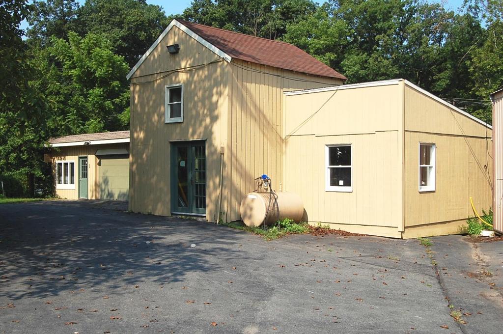 30 MT AIRY-VILLAGE RD