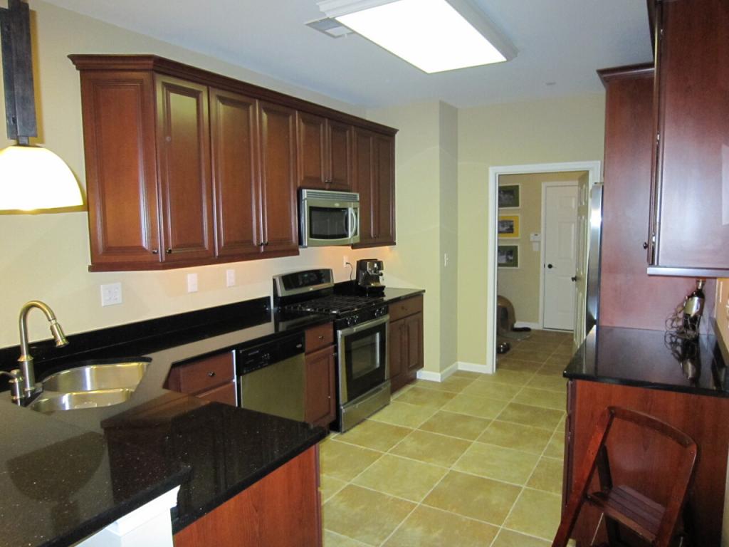 MLS #/Web ID: 2713078
