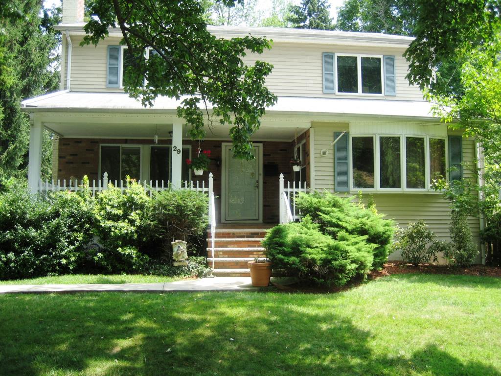 29 S MITCHELL AVE