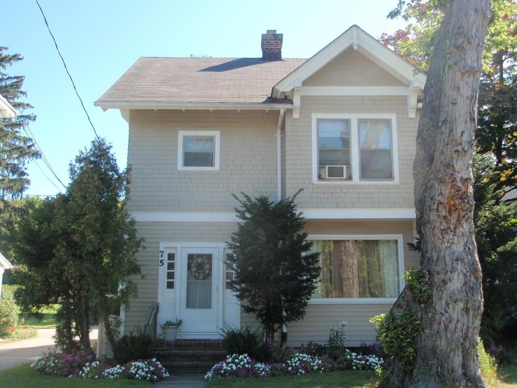 MLS #/Web ID: 2715578