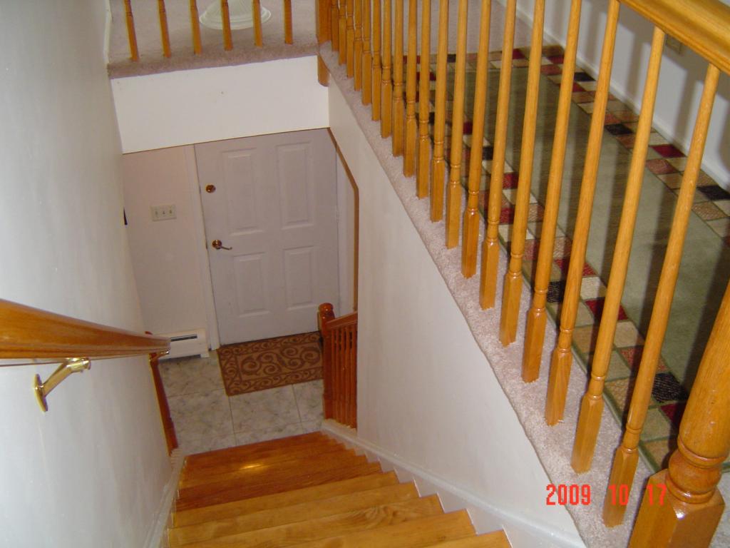 38 BREWSTER CIR