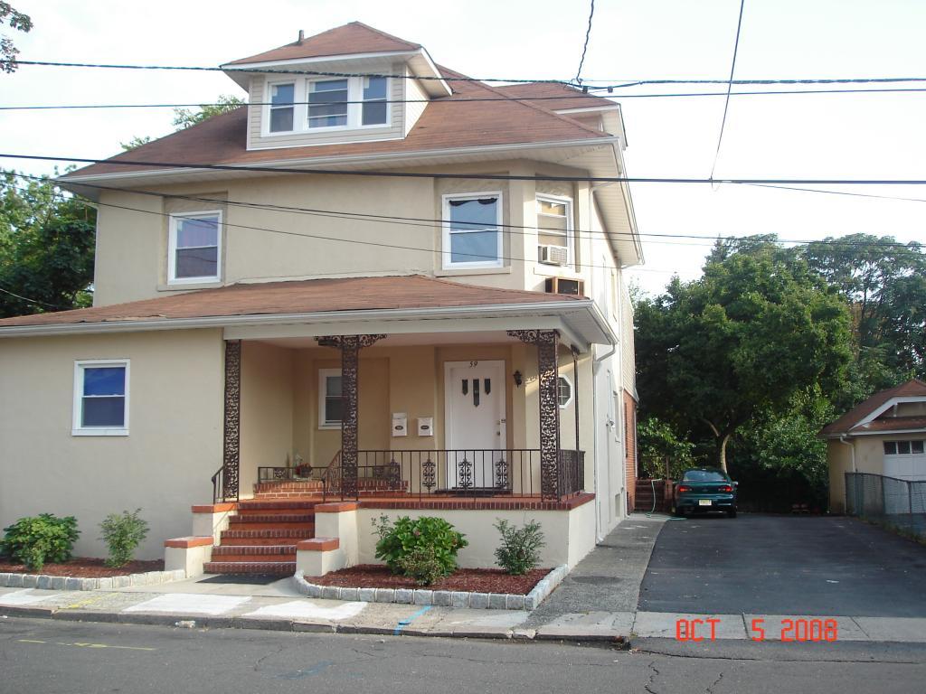 MLS #/Web ID: 2722478