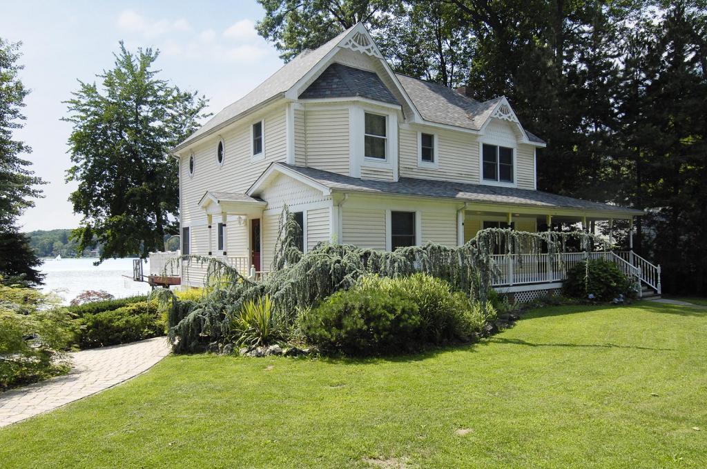 MLS #/Web ID: 2694679