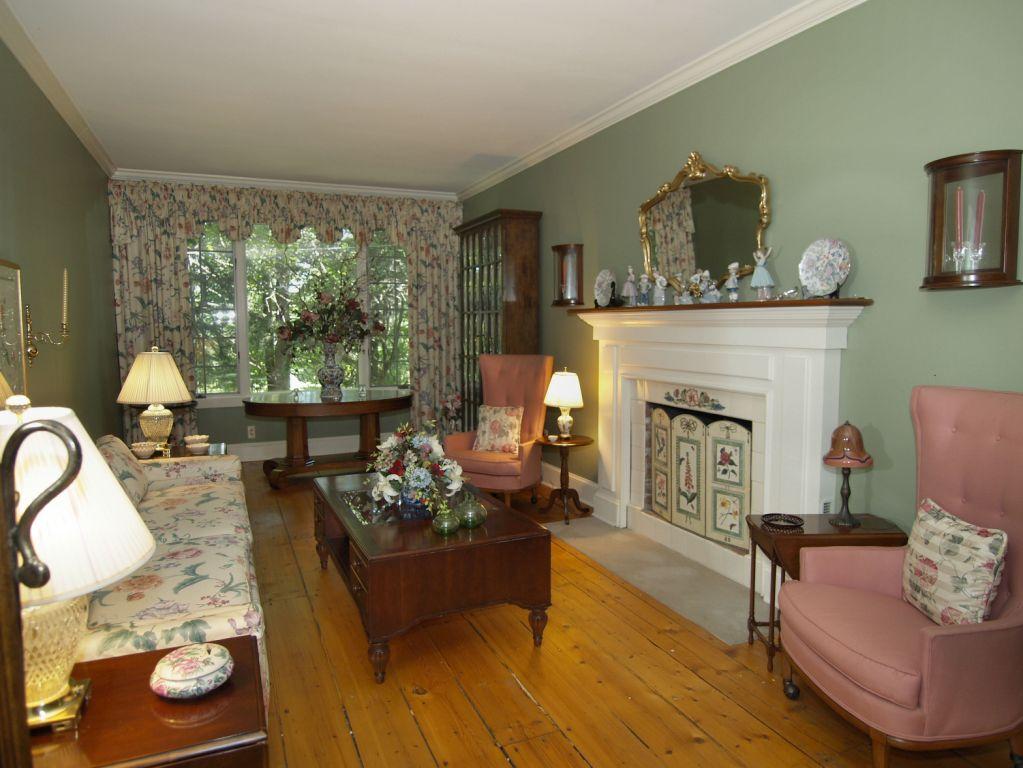 10 PFIZER RD