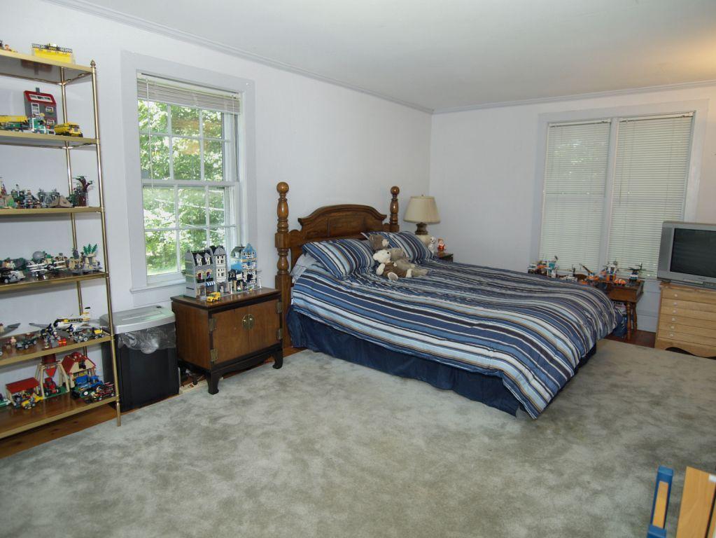 10 PFIZER RD