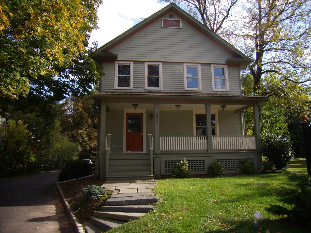 MLS #/Web ID: 2720179
