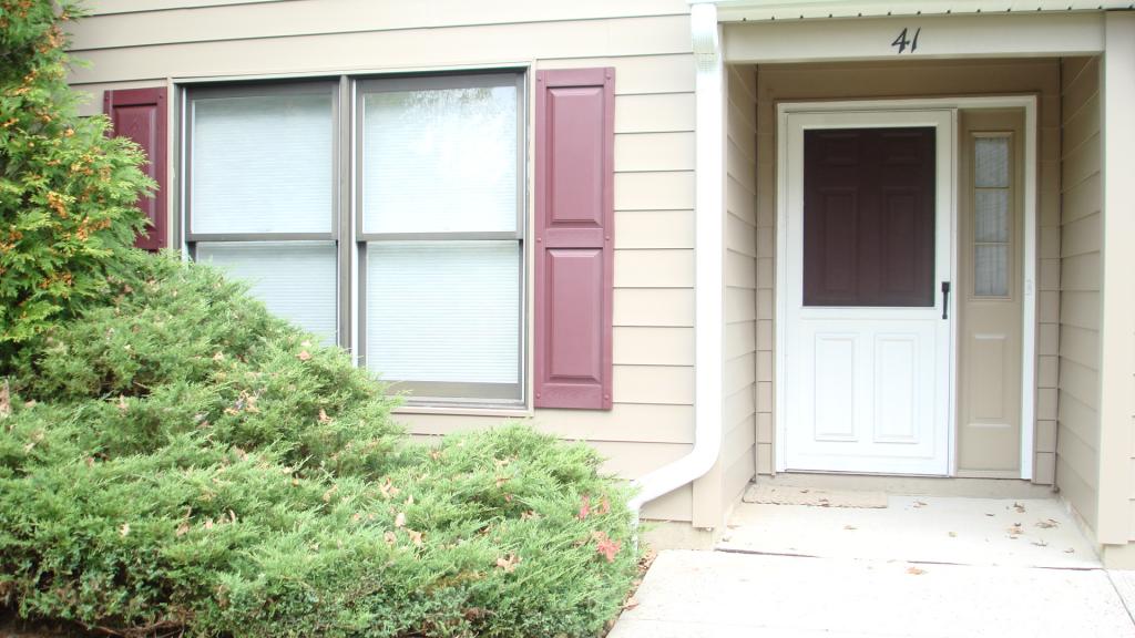 41 SUNRISE DR