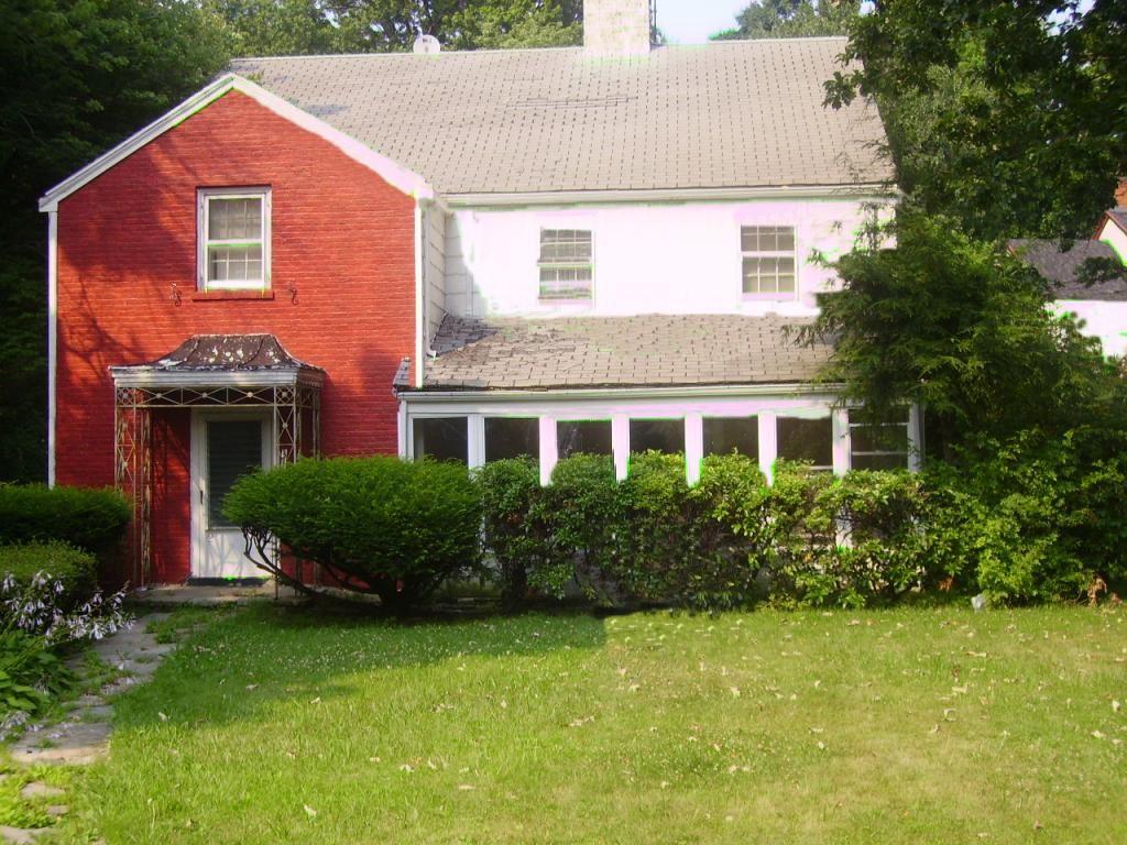 313 HIGHLAND AVE