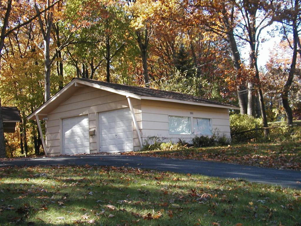 MLS #/Web ID: 2724379