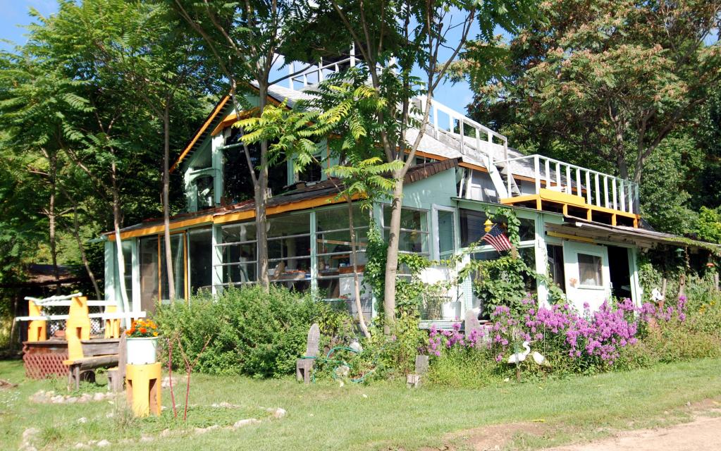 MLS #/Web ID: 2576480