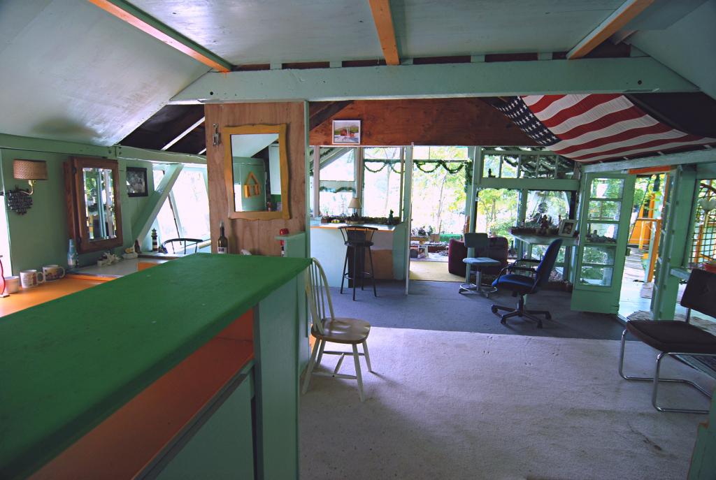 MLS #/Web ID: 2576480