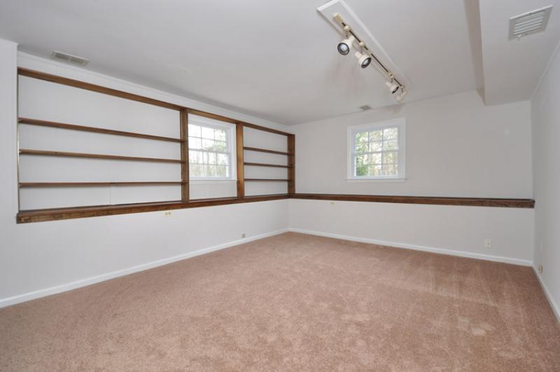 26 MEADOW RD
