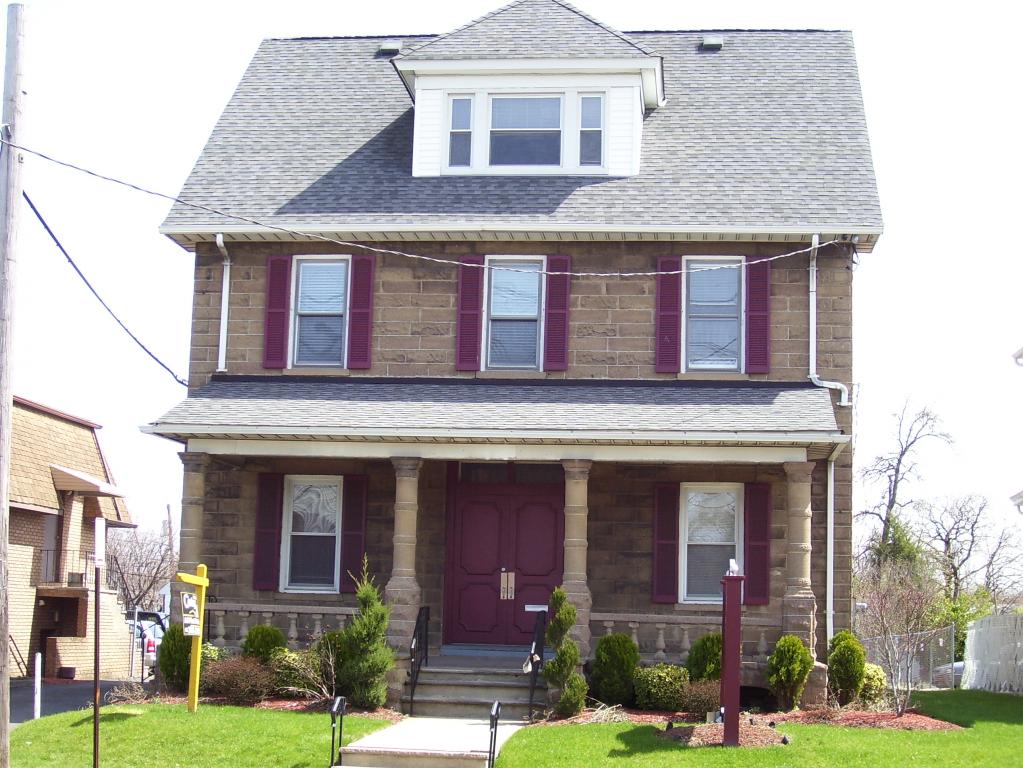 MLS #/Web ID: 2717780