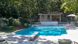 805 LENEL LN