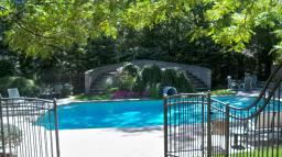 805 LENEL LN