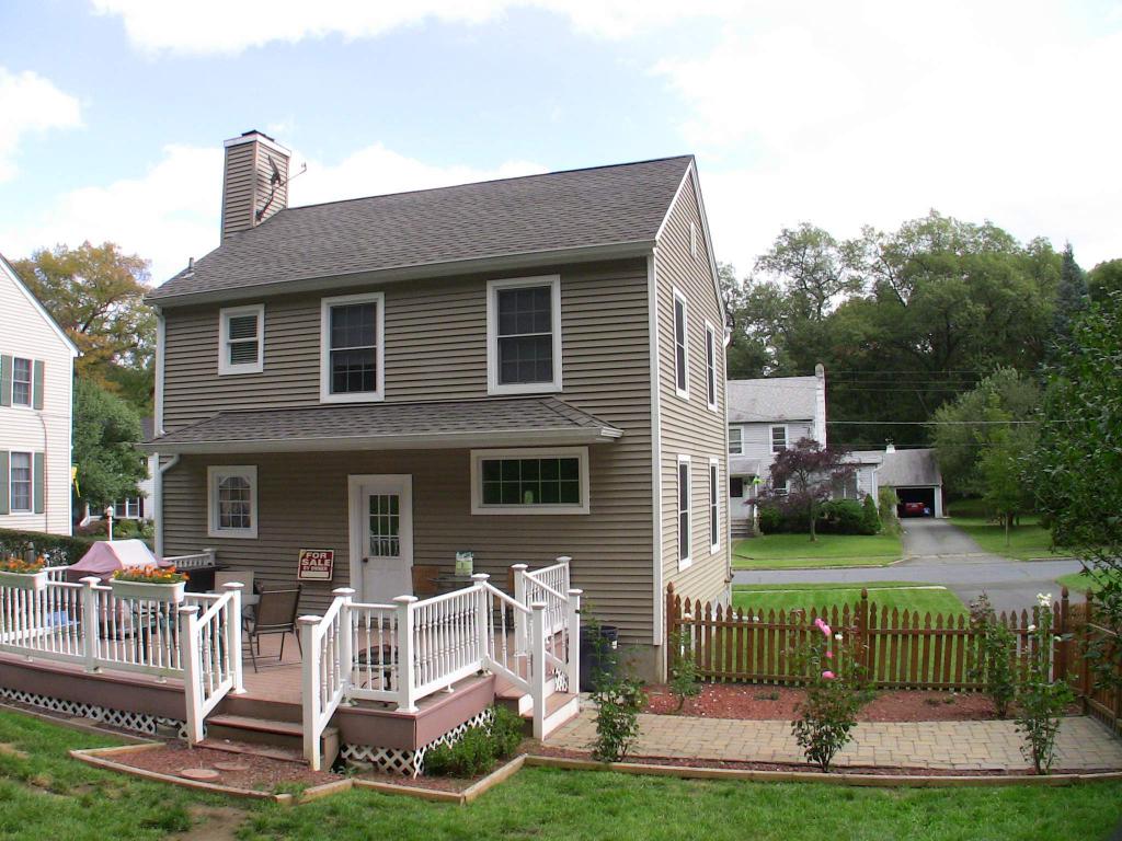 MLS #/Web ID: 2723280