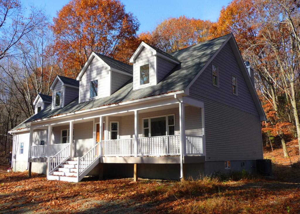 MLS #/Web ID: 2724480