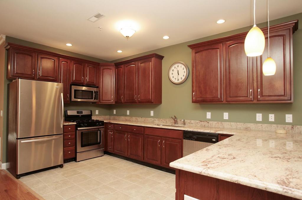 24 ELM ST UNIT 2C