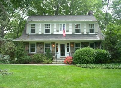 120 W SADDLE RIVER RD