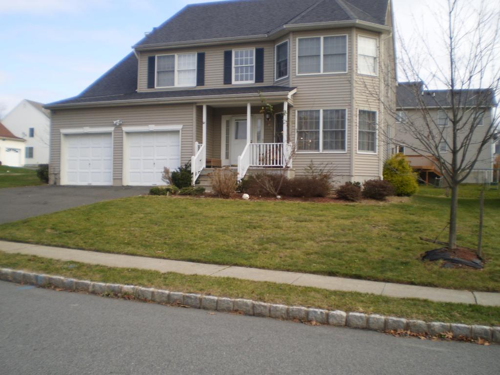 92 TERRACE AVE