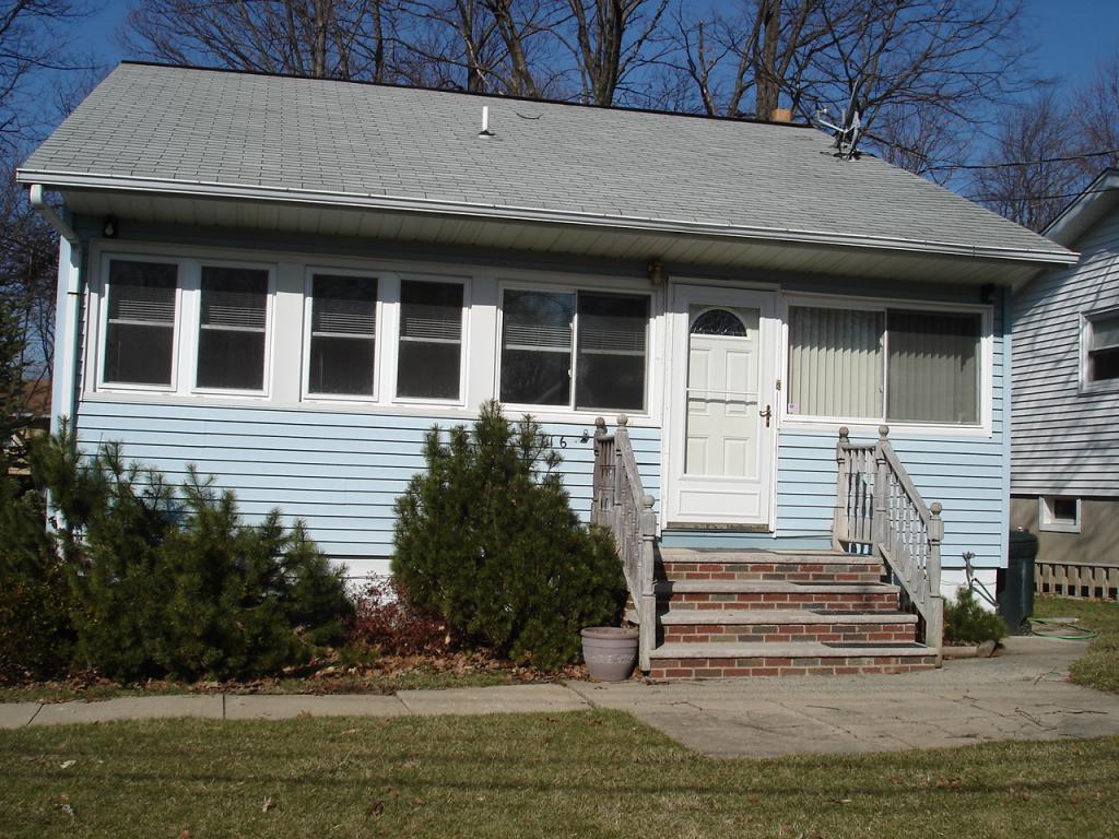116 WINDSOR AVE
