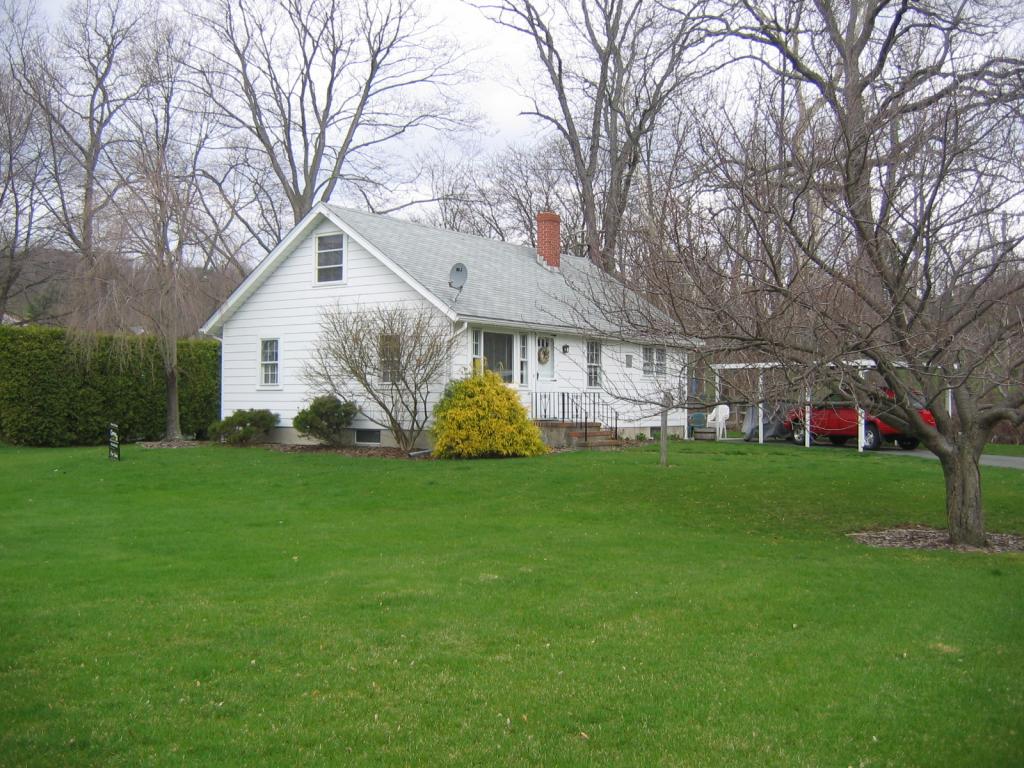 12 MAPLE AVE